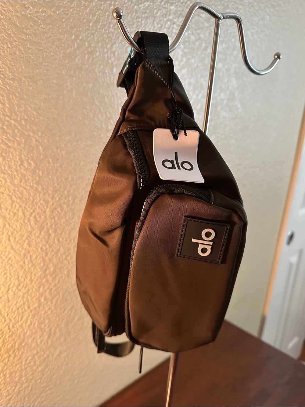 ALO Yoga Men’s Brown Sling/Belt Bag with Black Accents